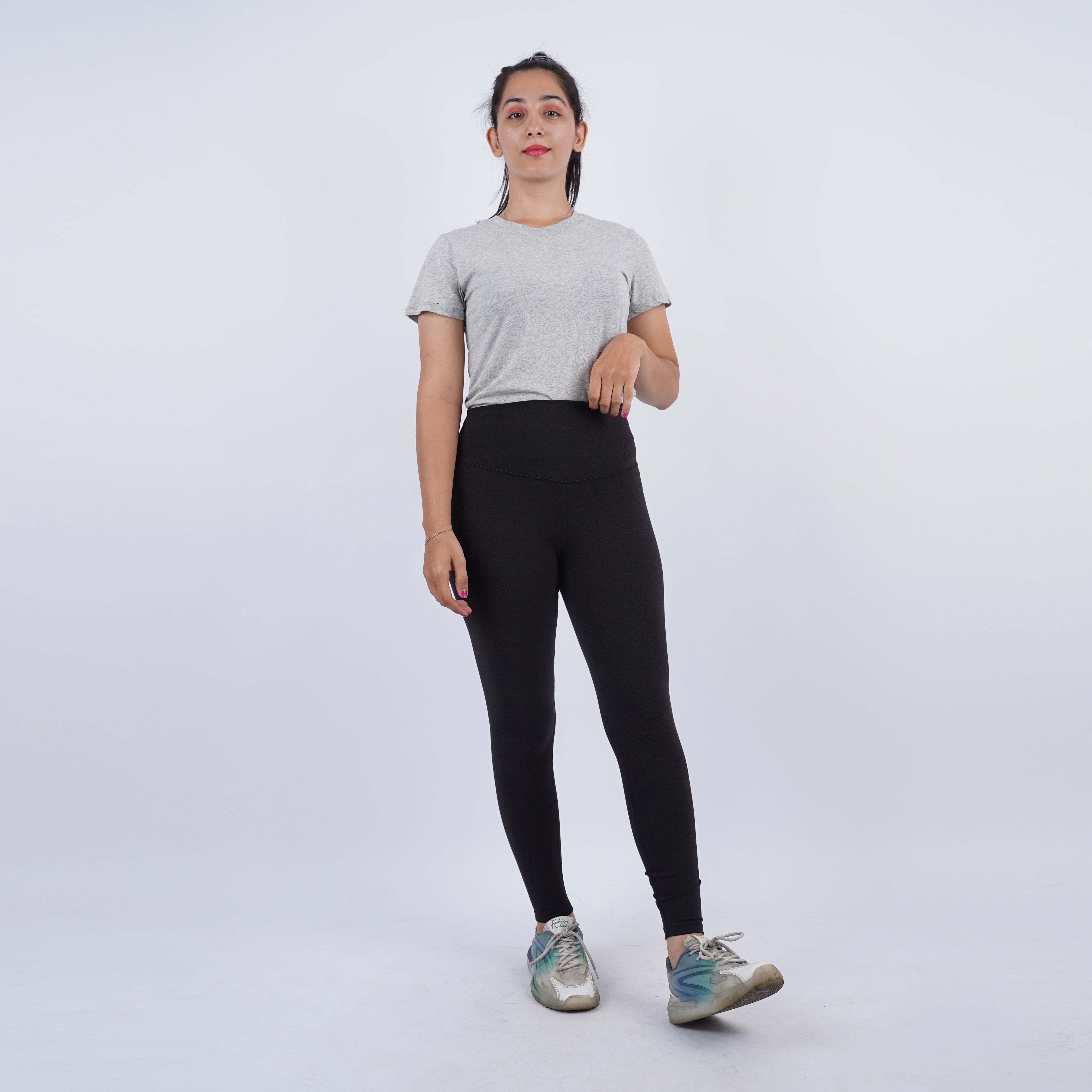 Legging Sport Wanita Bahan Adem Tersedia 3 Warna [CG-OLL 01B]