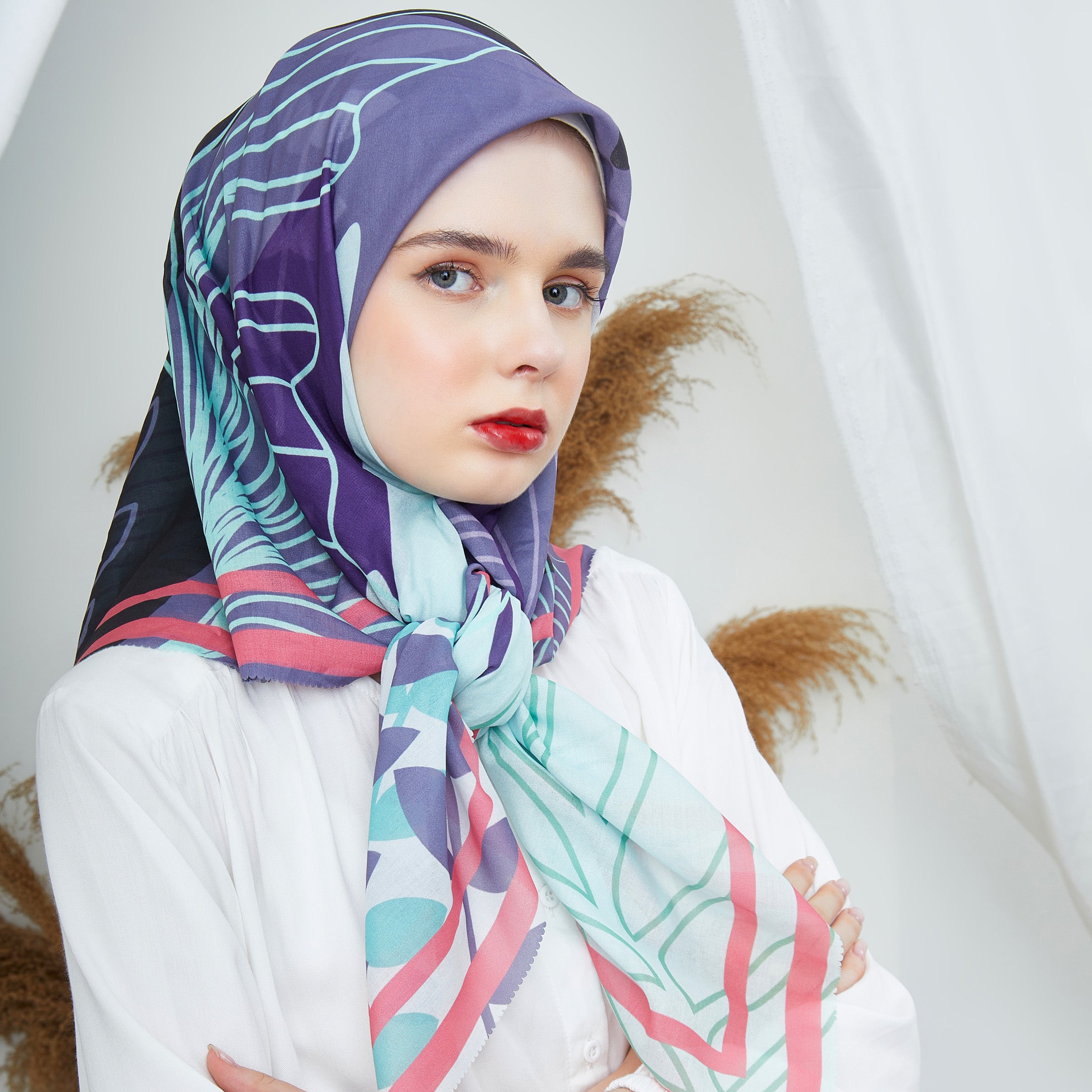 Millenia Latifa Hijab Segi Empat Voal Print Square 115cm [MYHJB 02]