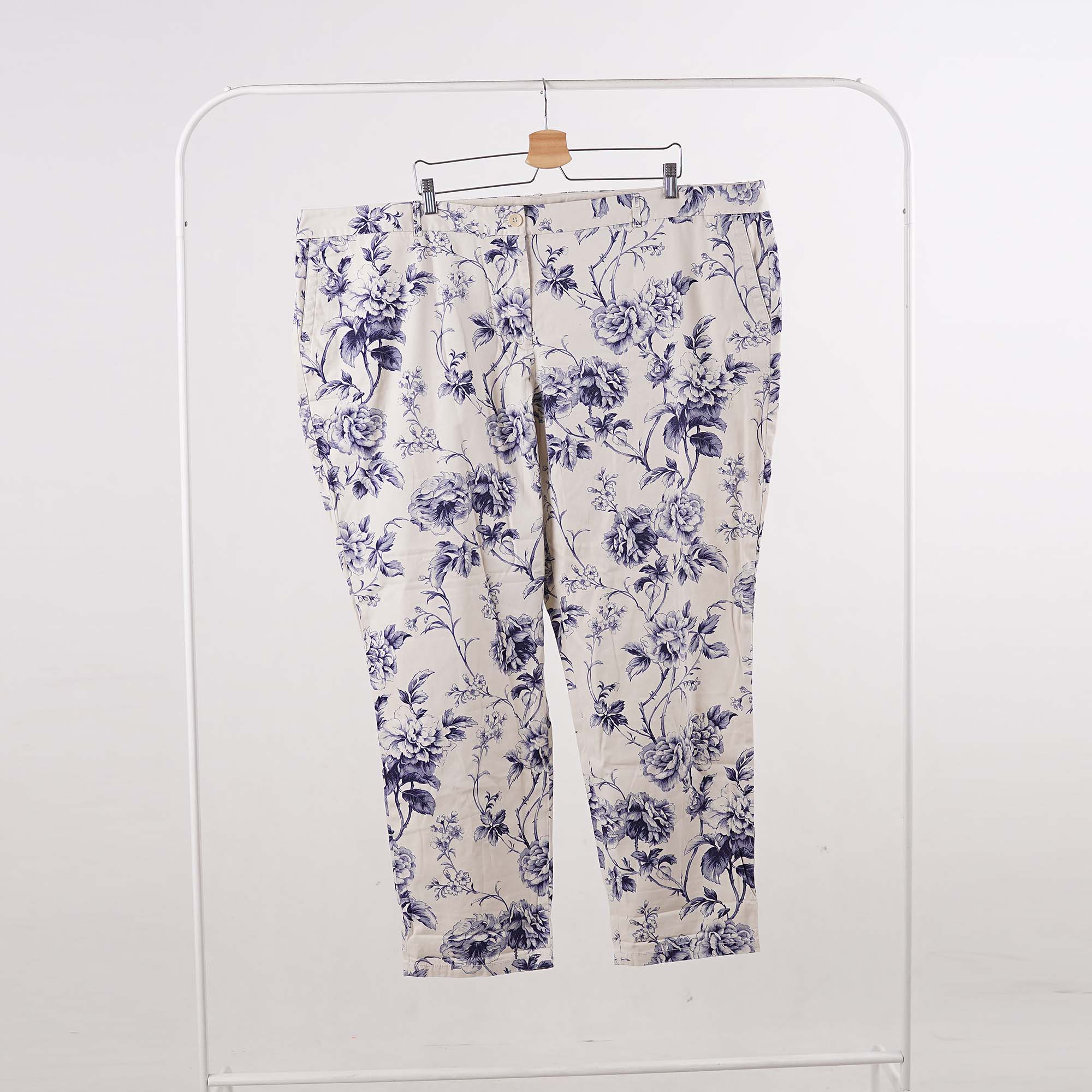 Celana Wanita Big Size - The Weekend Chino Pants (MTL 03)