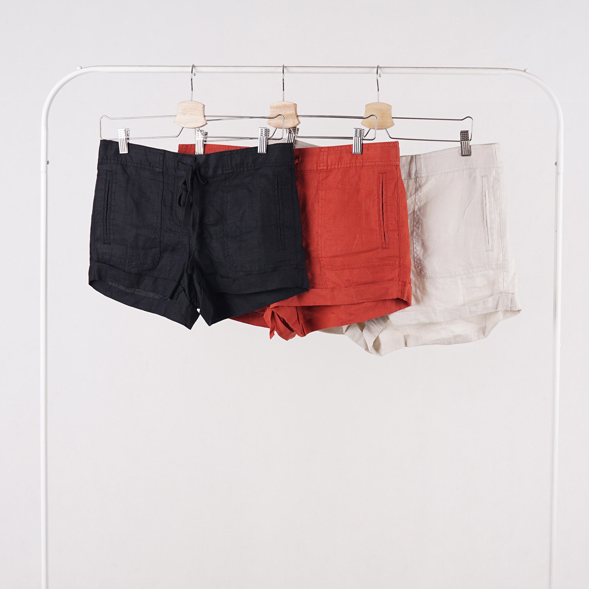 Celana Pendek Wanita - Women Belt Short Pants (MLS 10)