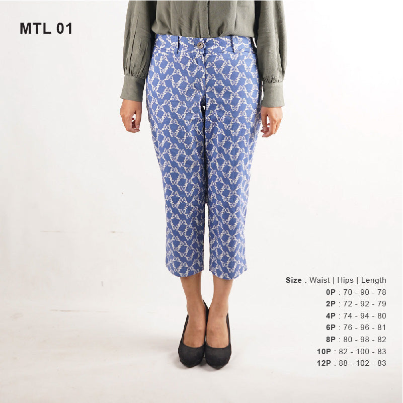 Celana Wanita - Blue Butterfly Women 7/8 Pant (MTL 01)